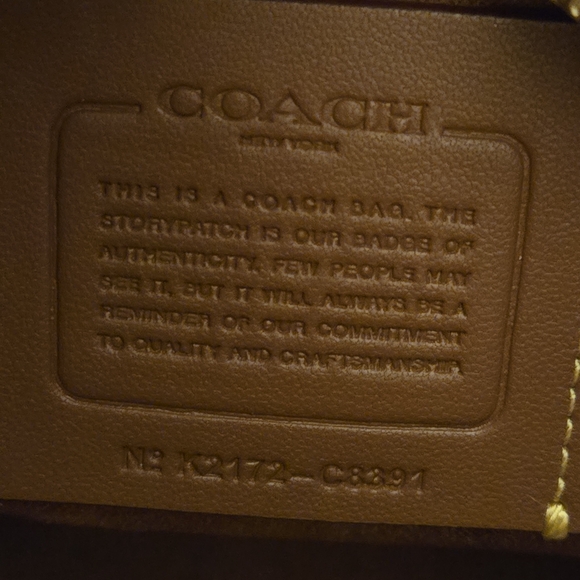 Coach Red and Tan Heart Pattern Tote Bag - Picture 7 of 9